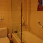 Papanikola 3*