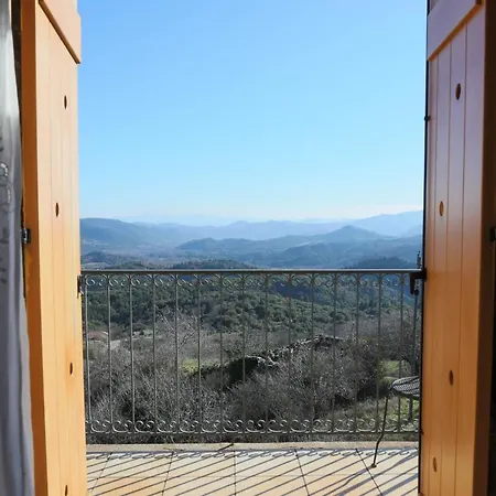 Hotell Papanikola Piána