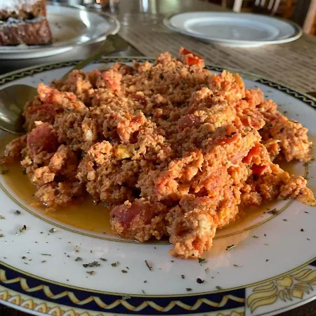 Papanikola Hotell 3*