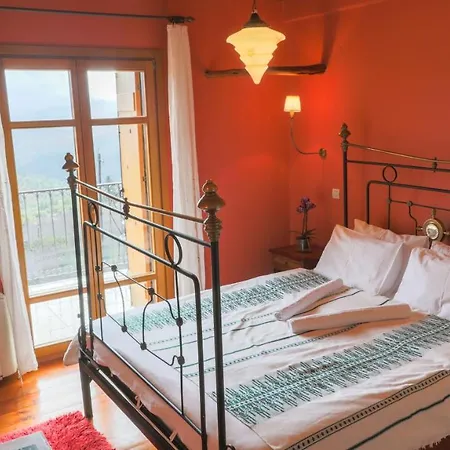 Papanikola Hotel 3*