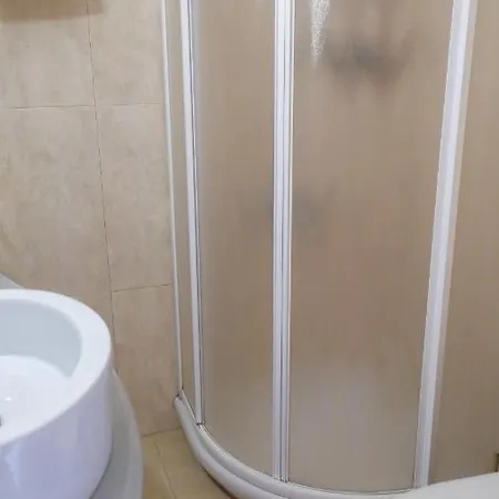 Papanikola Hotel Piána