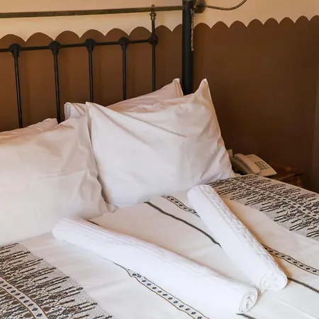 Papanikola Hotel 3*