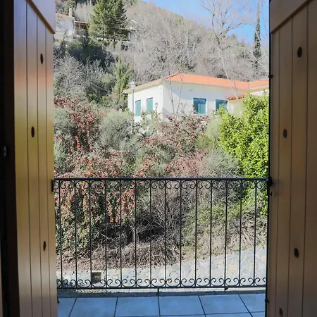 Hotel Papanikola 3*