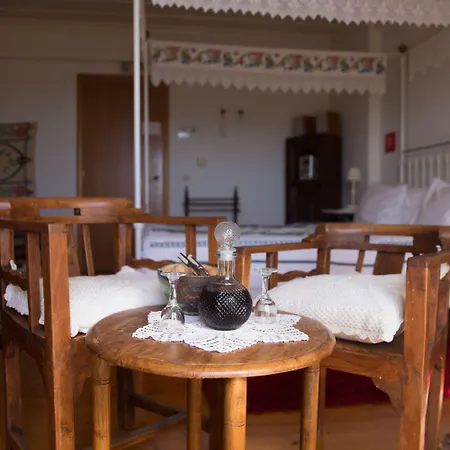 Papanikola Hotell 3*