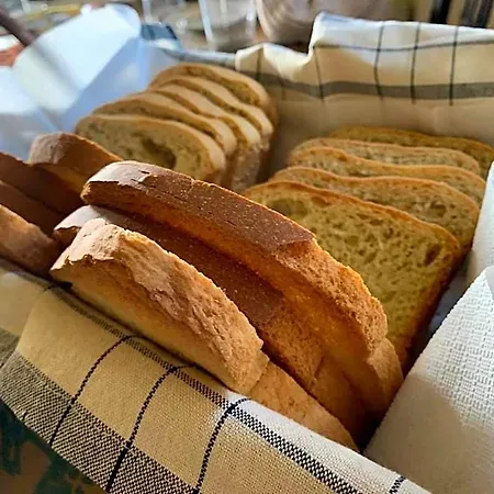 Papanikola 3*