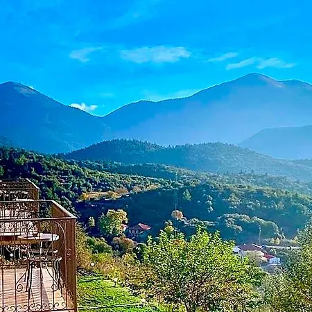 Hotel Papanikola 3*