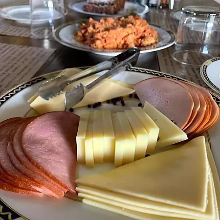 Hotel Papanikola