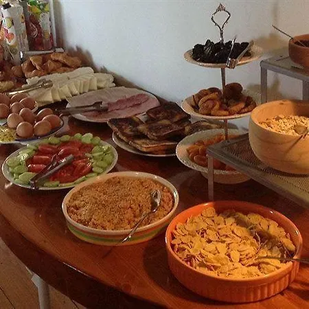 Hotel Papanikola 3*