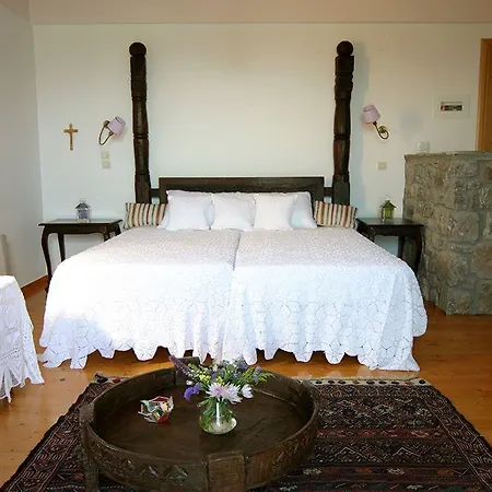 Papanikola Hotel Piána