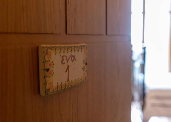 Papanikola Hotell 3*