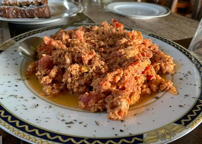 Papanikola Hotell 3*