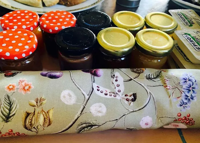 Hotell Papanikola 3*