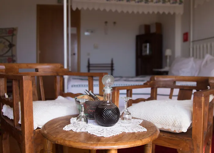 Papanikola Hotell 3*