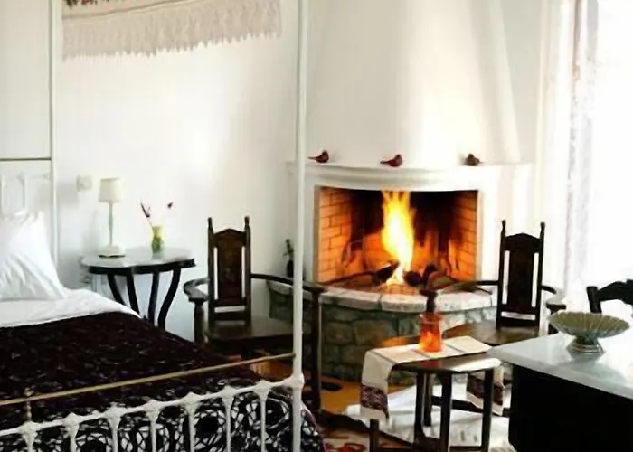 Papanikola Hotell 3*