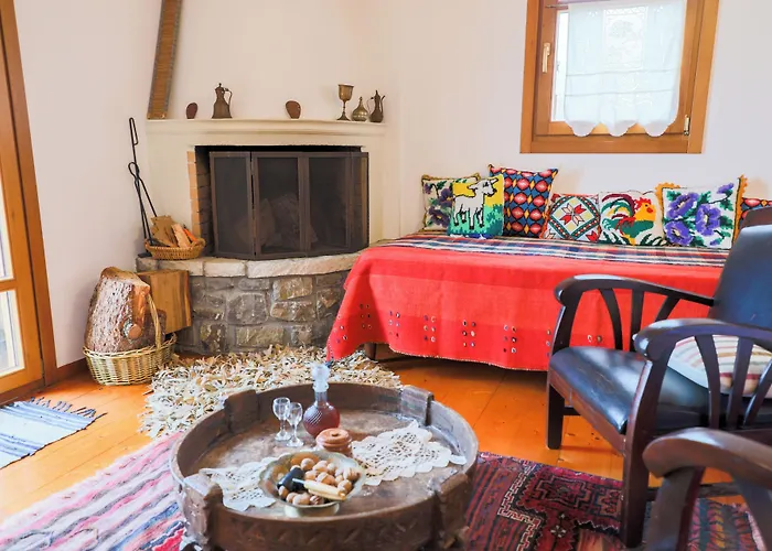 Papanikola Hotell 3*