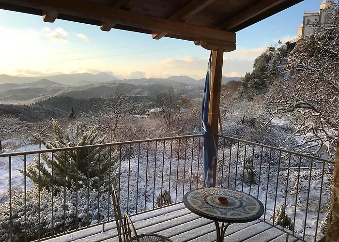 Papanikola Hotell Piána