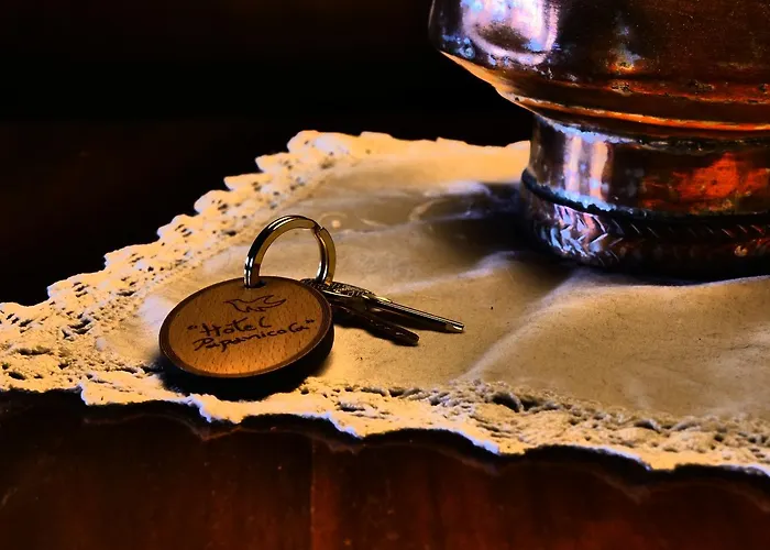 Hotell Papanikola Piána