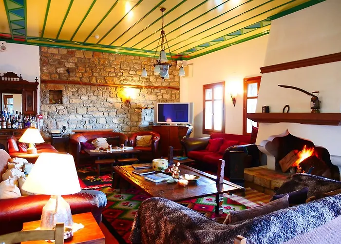 Hotell Papanikola 3*